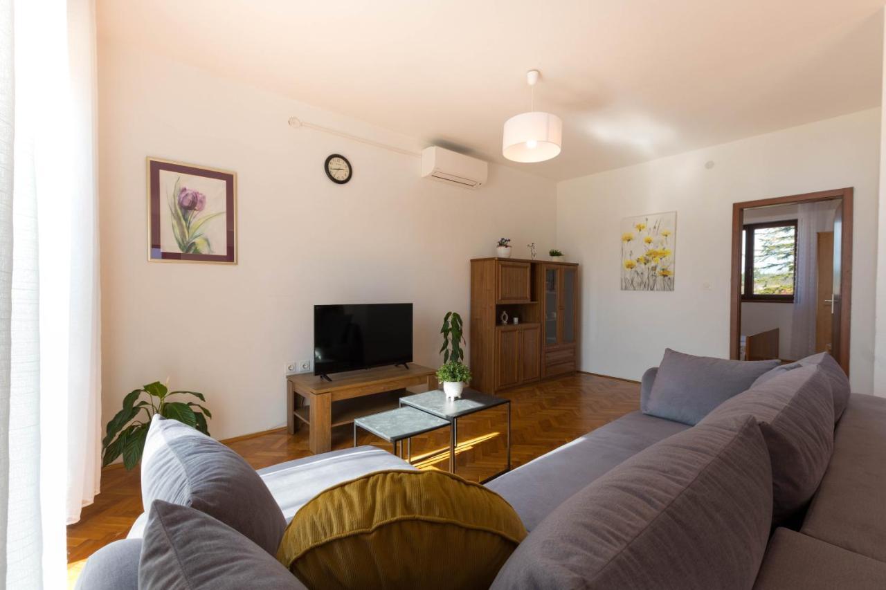 Mia Apartments Medulin Kültér fotó